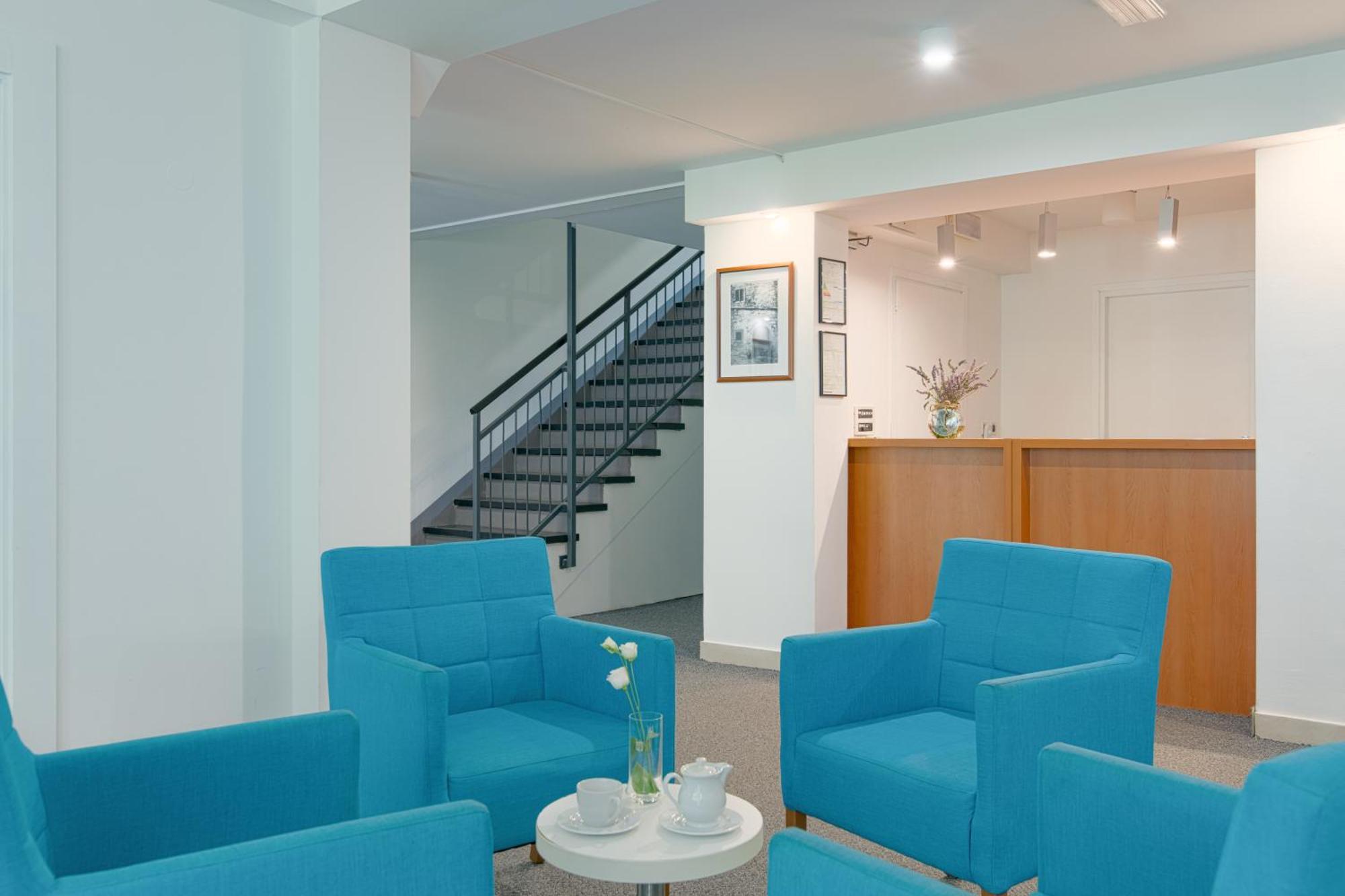 אומיסאליי Hotel Delfin מראה חיצוני תמונה