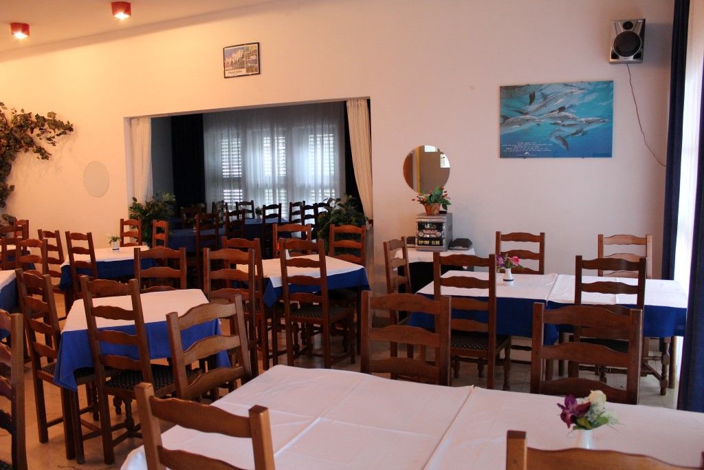 אומיסאליי Hotel Delfin מראה חיצוני תמונה